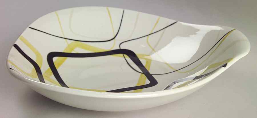 Smart Set 9" Round Vegetable Bowl by Red Wing-1