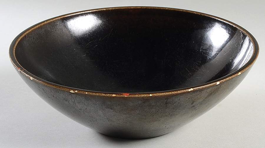 Town and Country Metallic Brown 13" Large Salad Serving Bowl by Red Wing-1
