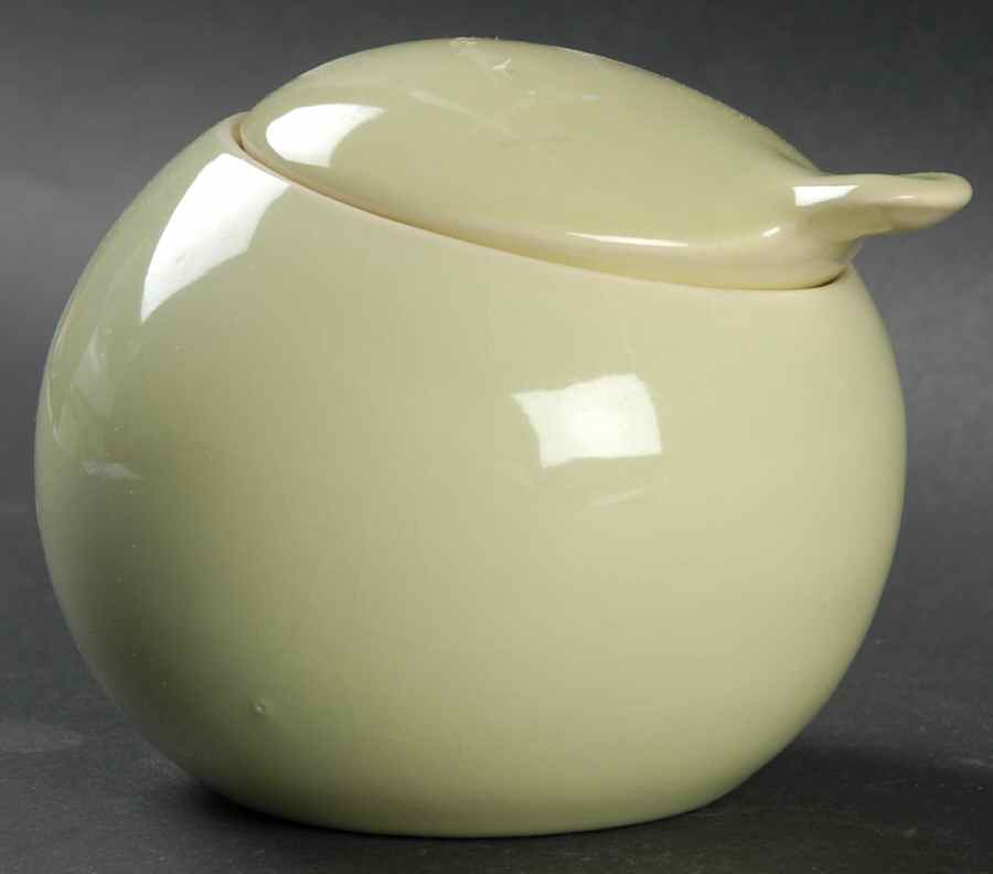 Town and Country Chartreuse Sugar Bowl & Lid by Red Wing-1
