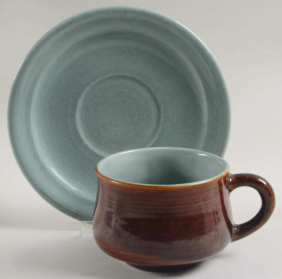 Village Green Flat Cup & Saucer Set by Red Wing-1