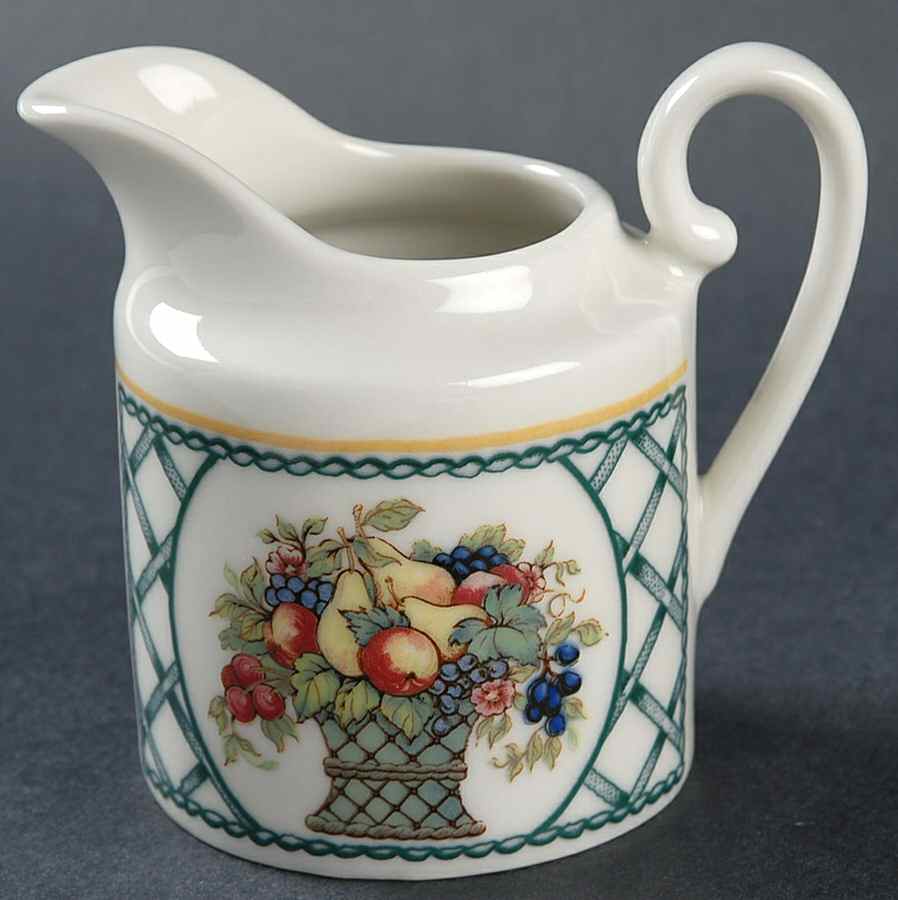 Bountiful Mini Creamer by Rego-1