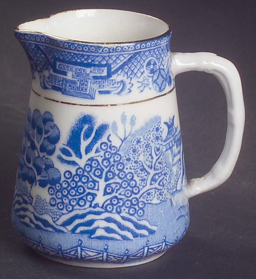 Blue Willow Individual Creamer by Royal Grafton-1