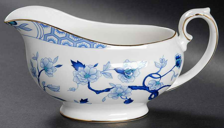 Dynasty Gravy Boat by Royal Grafton-1