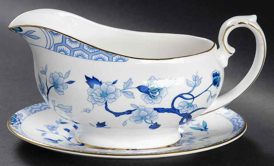 Dynasty Gravy Boat & Underplate by Royal Grafton-1