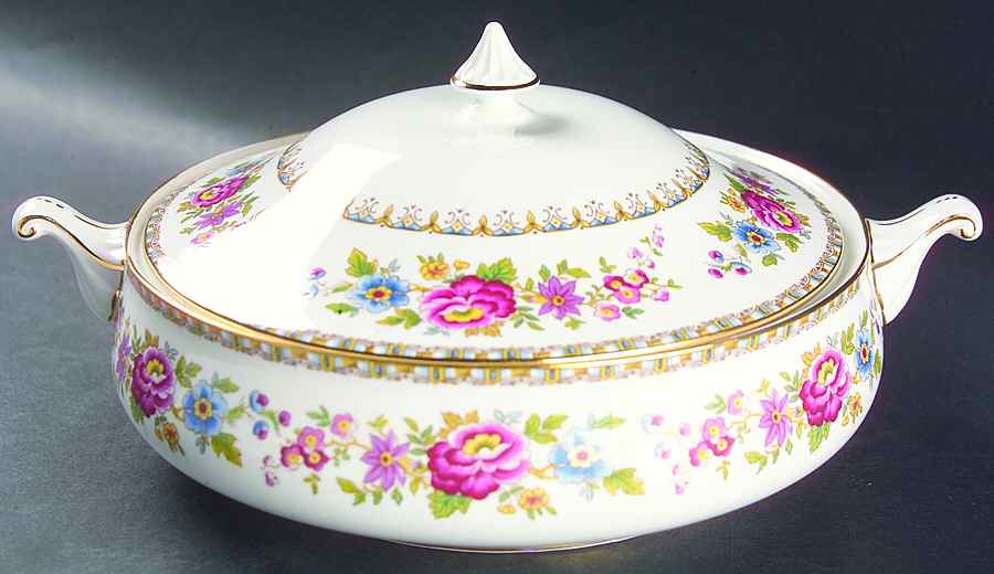 Malvern (Smooth) Round Covered Vegetable by Royal Grafton-1