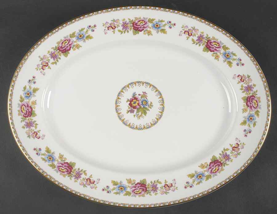 Malvern (Smooth) 15" Oval Serving Platter by Royal Grafton-1