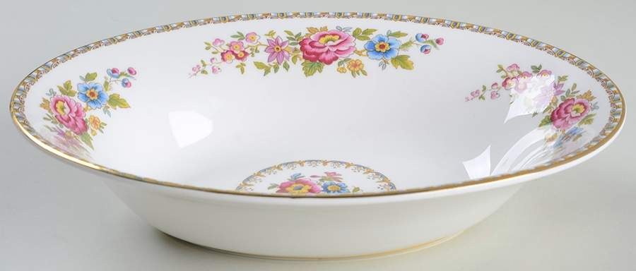 Malvern (Smooth) 9" Oval Vegetable Bowl by Royal Grafton-1