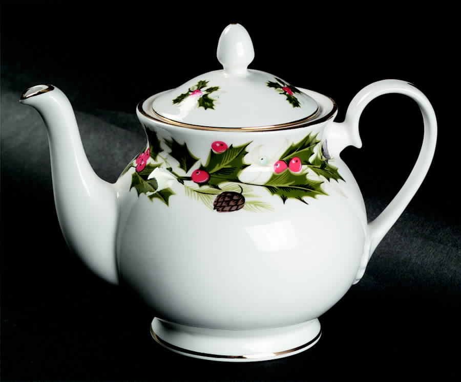 Noel (Holly Backstamp, Smooth) Mini Teapot & Lid by Royal Grafton-1