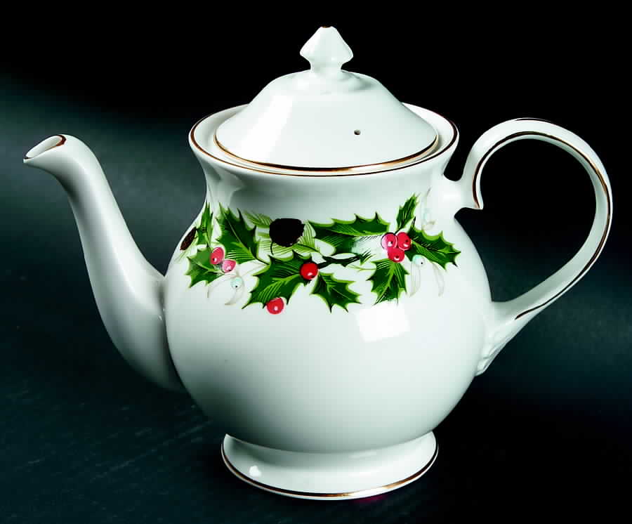 Noel (Holly Backstamp, Smooth) Teapot & Lid by Royal Grafton-1