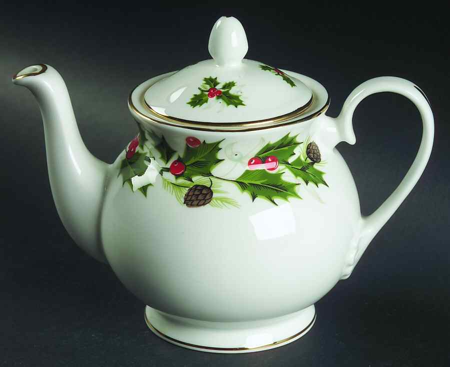 Noel (Holly Backstamp, Smooth) Small Teapot & Lid by Royal Grafton-1