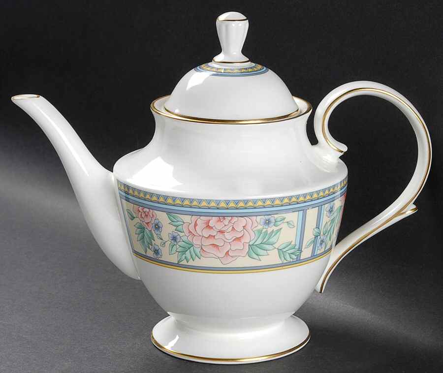 Sumatra Teapot & Lid by Royal Grafton-1