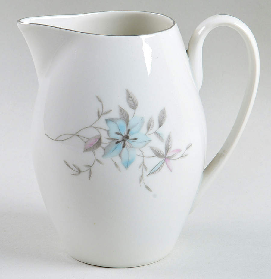 Fantasy (Smooth Edge) Creamer by Royal Heiden-1
