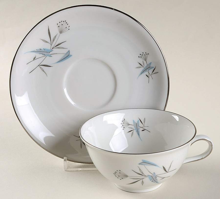 RHE3 Flat Cup & Saucer Set by Royal Heiden-1