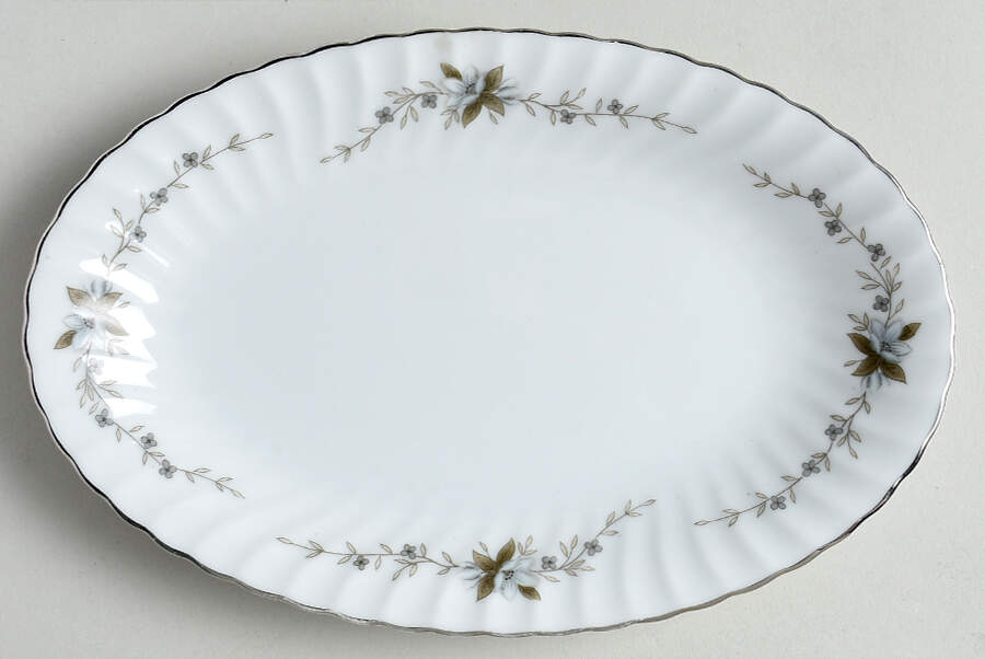 Alyce Relish/Gravy Underplate by Royal Hostess-1