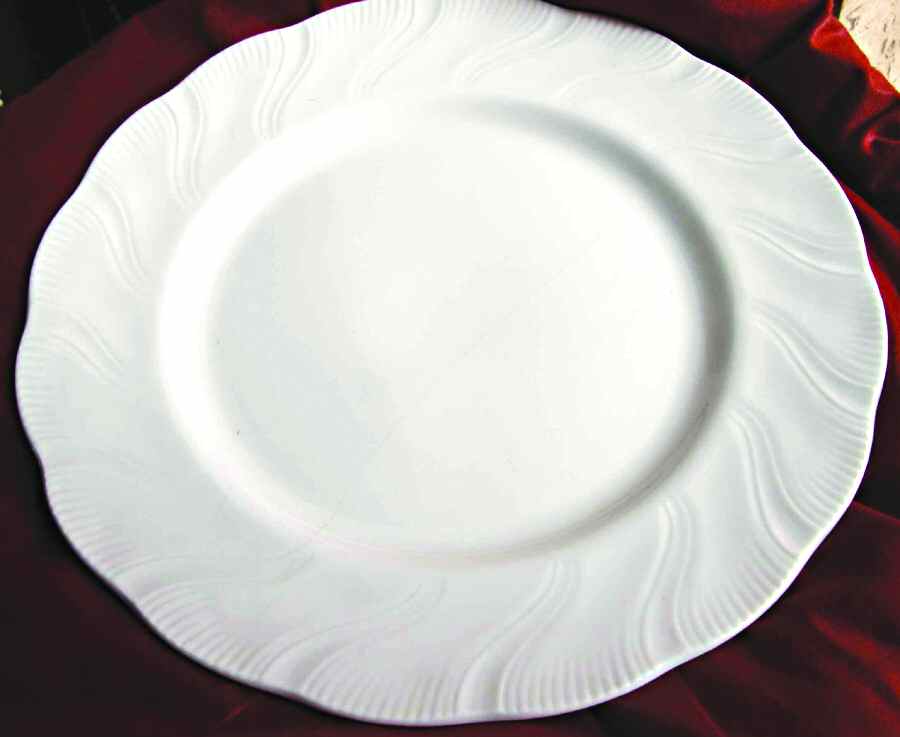 Antoinette Dinner Plate by Rosina-Queens-1