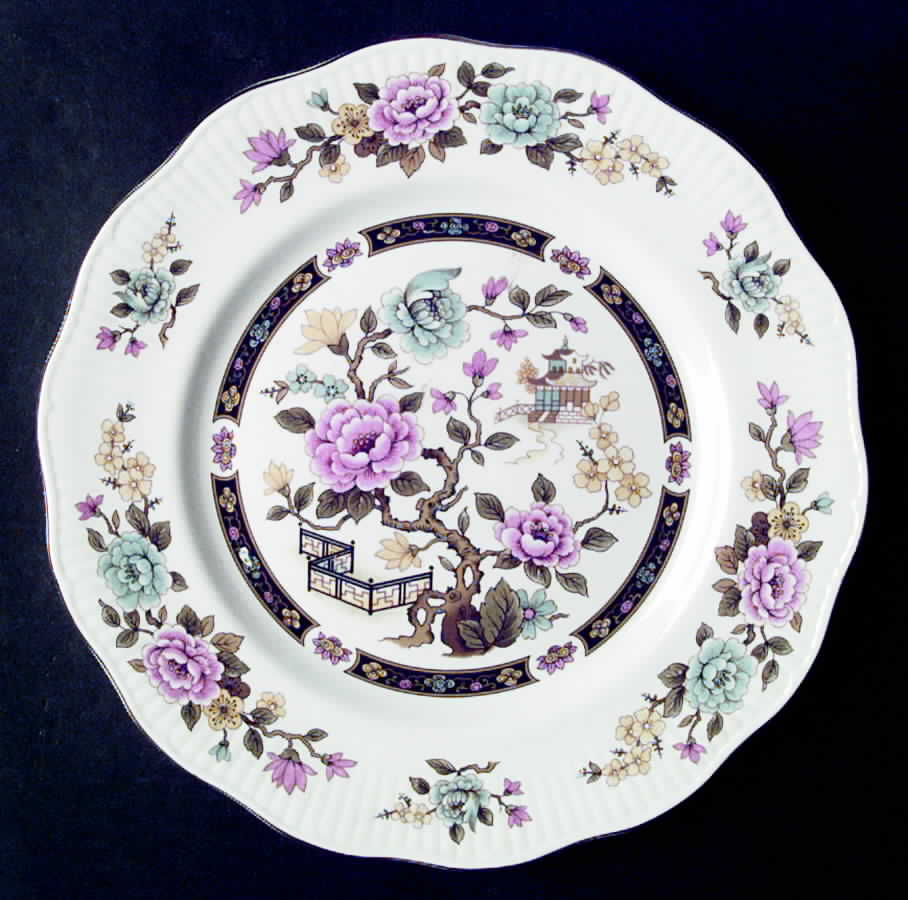 Cathay Dinner Plate by Rosina-Queens-1