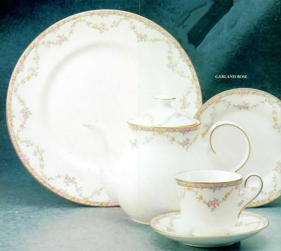 Garland Rose Dinner Plate by Rosina-Queens-1