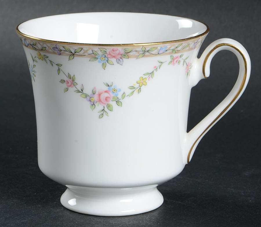 Garland Rose Footed Cup by Rosina-Queens-1