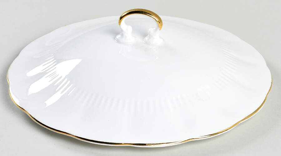 Marie Lid for Round Vegetable by Rosina-Queens-1