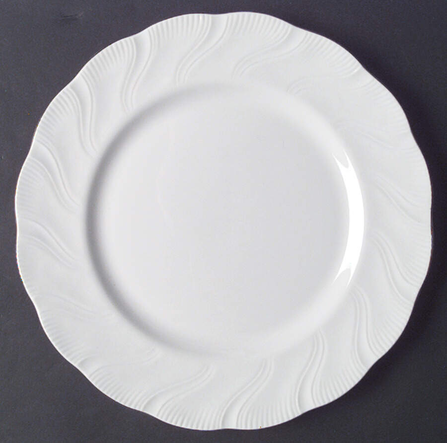 Marie Dinner Plate by Rosina-Queens-1