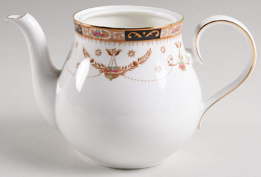 Olde England Teapot No Lid by Rosina-Queens-1
