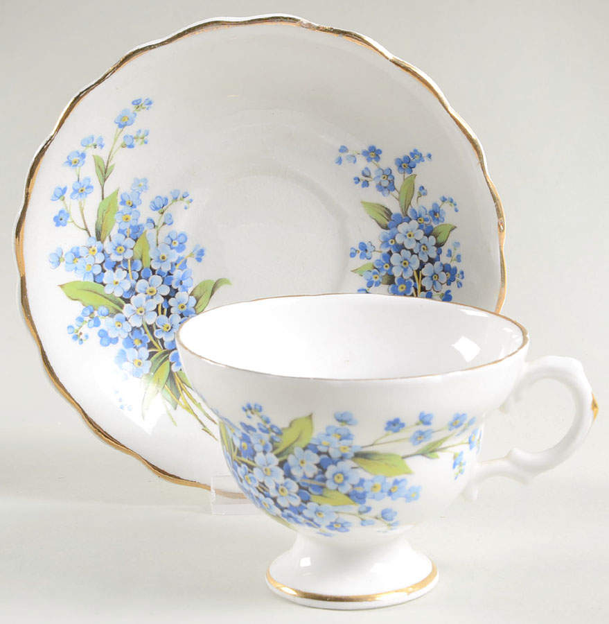 RIA1 Footed Cup & Saucer Set by Rosina-Queens-1
