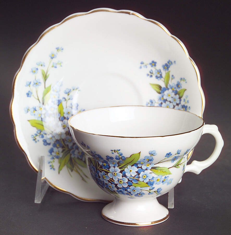 RIA1 Footed Cup & Saucer Set by Rosina-Queens-1