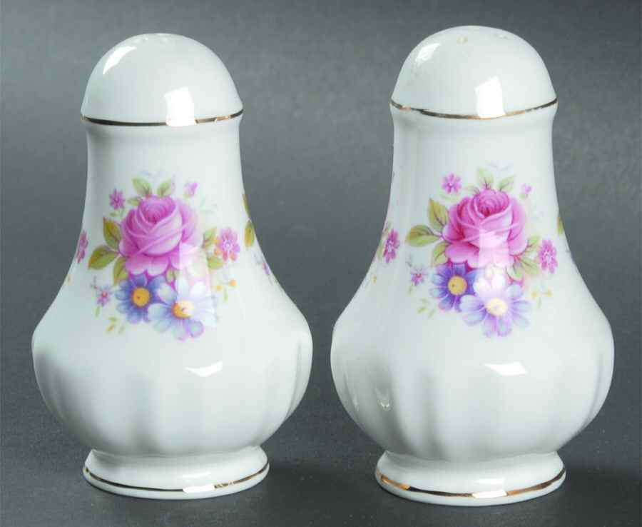 Richmond Salt & Pepper Set by Rosina-Queens-1