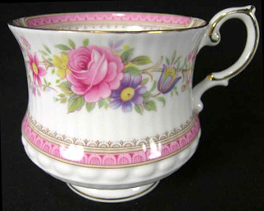 Richmond Footed Cup by Rosina-Queens-1