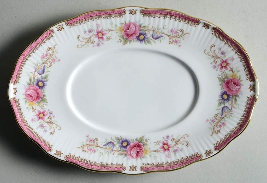 Richmond Underplate for Gravy Boat by Rosina-Queens-1