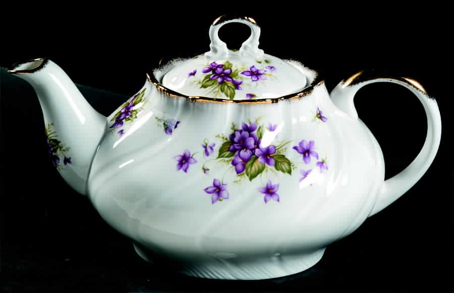Violets Teapot & Lid by Rosina-Queens-1