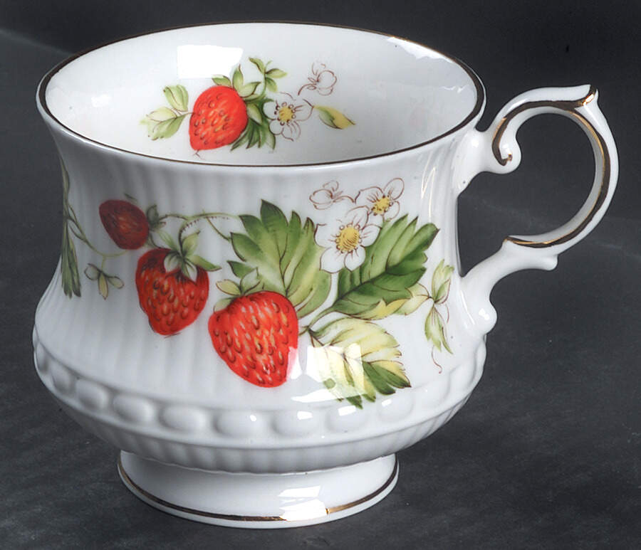 Virginia Strawberry Footed Cup by Rosina-Queens-1