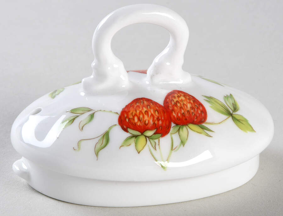 Virginia Strawberry Lid for Teapot by Rosina-Queens-1