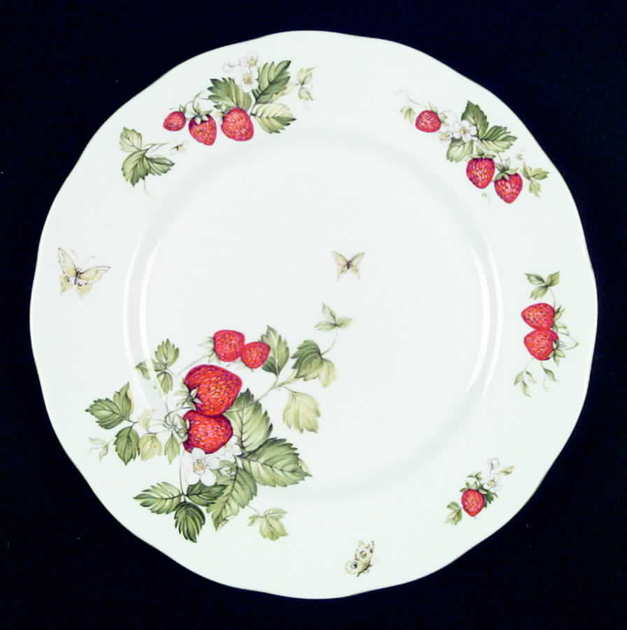 Virginia Strawberry Dinner Plate by Rosina-Queens-1