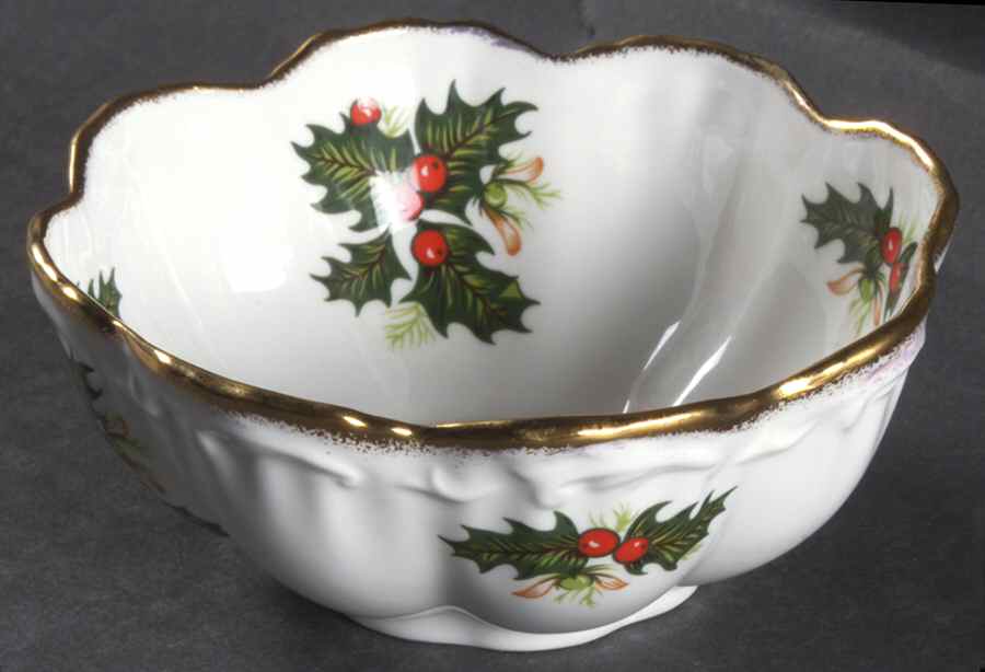 Yuletide (Scalloped) Bon Bon by Rosina-Queens-1