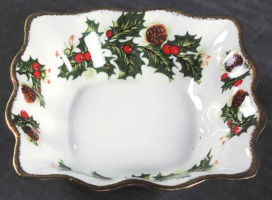 Yuletide (Scalloped) Bon Bon by Rosina-Queens-1