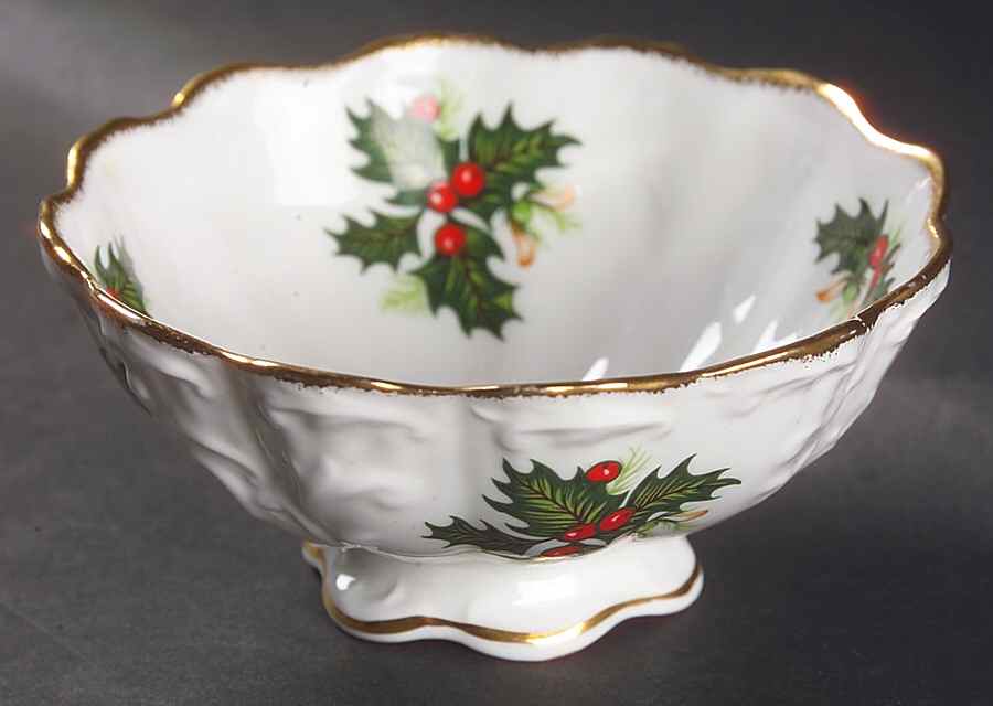 Yuletide (Scalloped) Footed Bon Bon by Rosina-Queens-1
