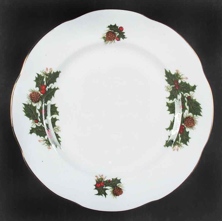 Yuletide (Scalloped) Salad/Dessert Plate by Rosina-Queens-1