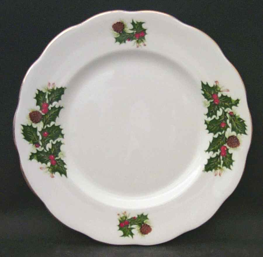 Yuletide (Scalloped) Salad/Dessert Plate by Rosina-Queens-1