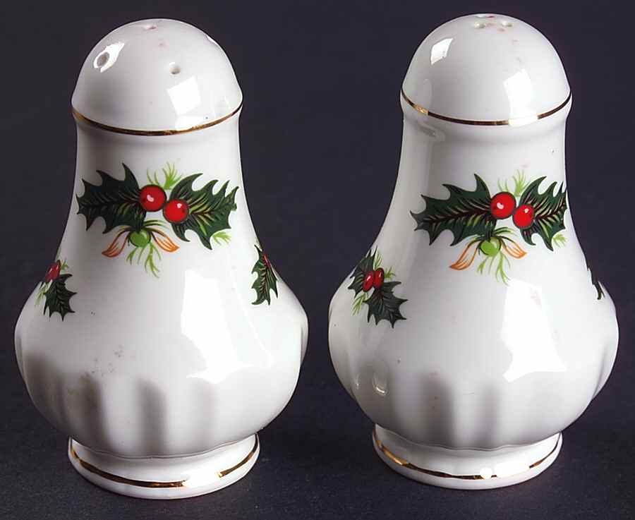 Yuletide (Scalloped) Salt & Pepper Set by Rosina-Queens-1