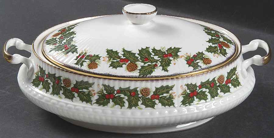Yuletide (Scalloped) Oval Covered Vegetable by Rosina-Queens-1