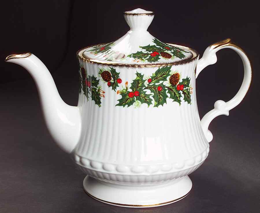 Yuletide (Scalloped) Teapot & Lid by Rosina-Queens-1