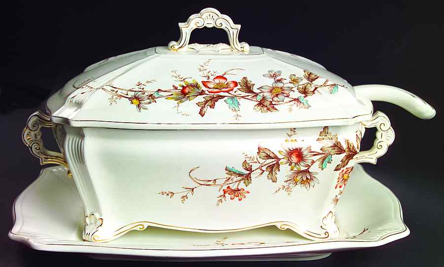 Buckingham Tureen & Lid w/Ladle & Underplate by Ridgway (Ridgways)-1