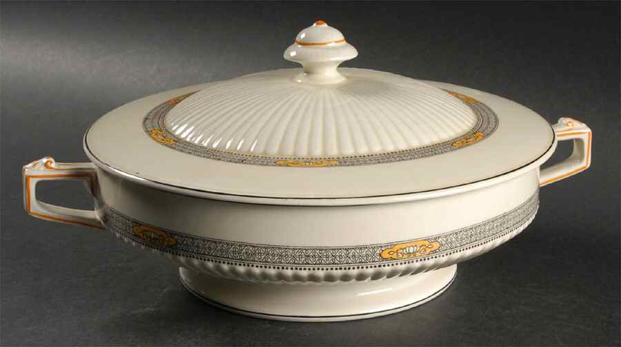 The Meaford Round Covered Vegetable by Ridgway (Ridgways)-1