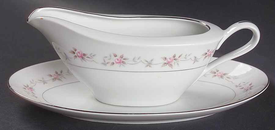 Maytime Gravy Boat & Underplate/Relish by Regis-1