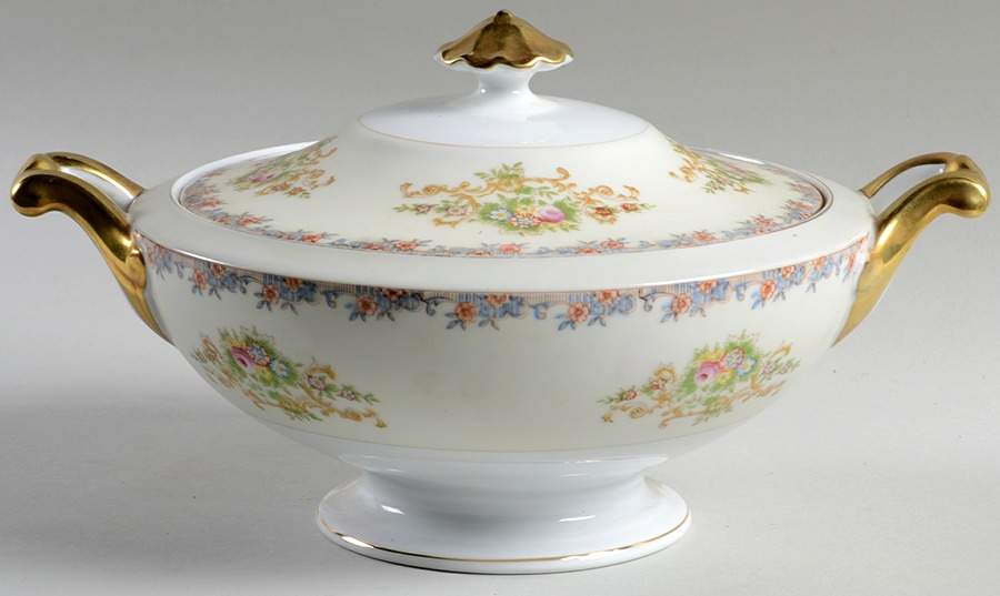 RLC3 Round Covered Vegetable by Royal Chester-1