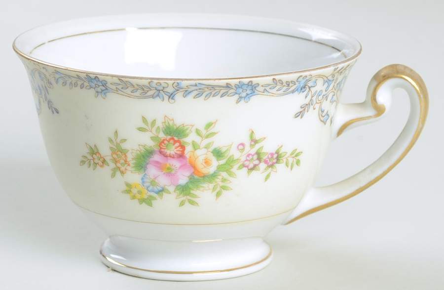RLC4 Footed Cup by Royal Chester-1