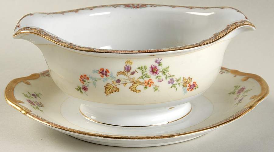 RLC5 Gravy Boat with Attached Underplate by Royal Chester-1