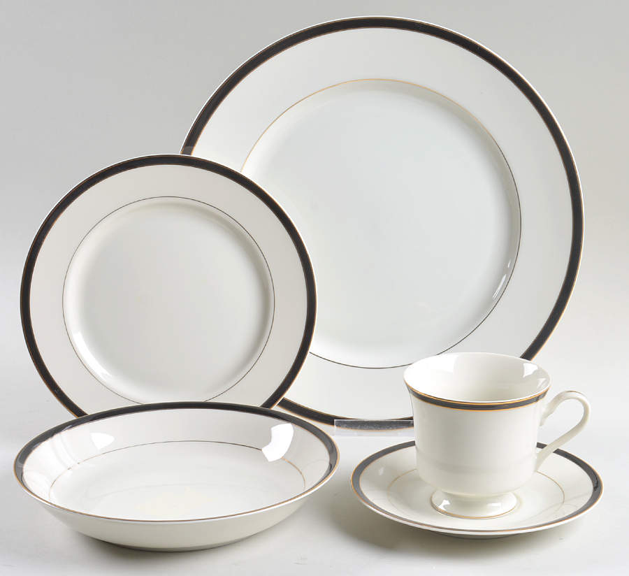Dynasty Black 5 Piece Place Setting by Royal Limited-1
