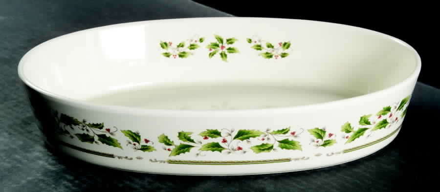 Holly Holiday 13" Oval Oven To Table Baker by Royal Limited-1